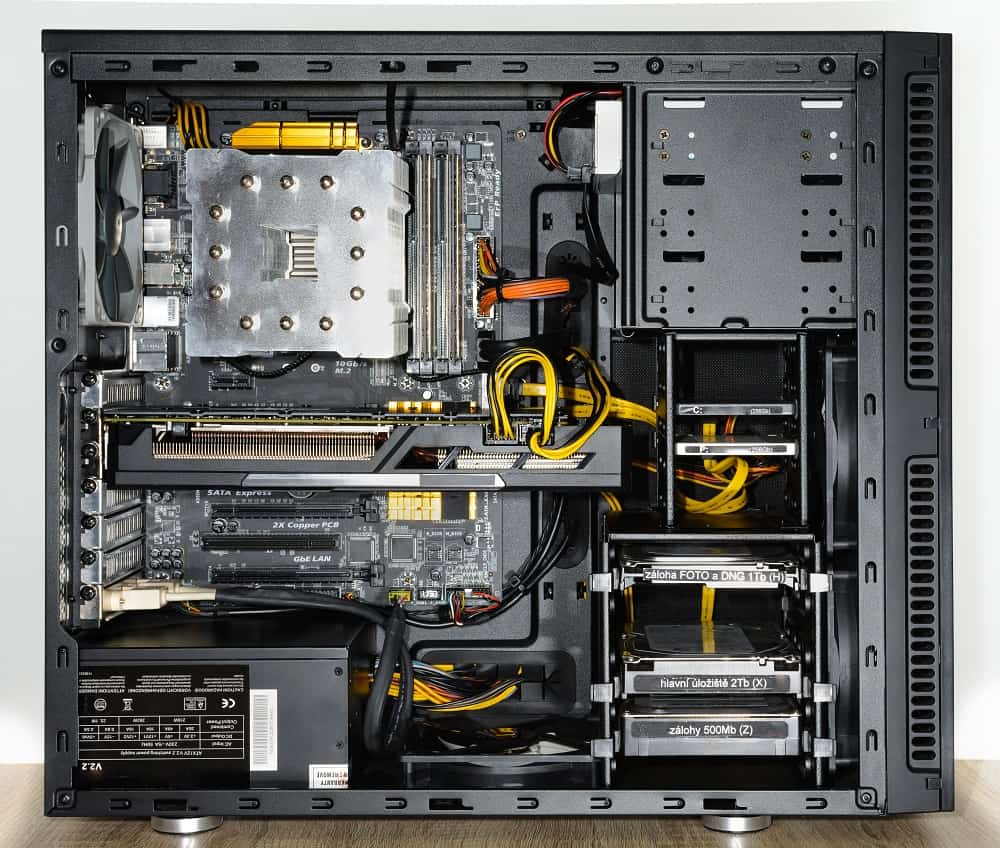 pc cable management